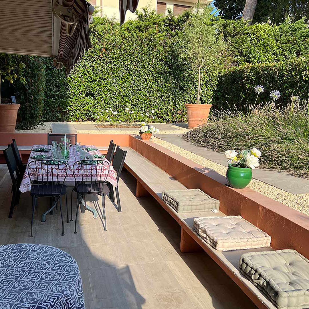 Jardin du Cap – Generous apartment with two large, sunny terraces