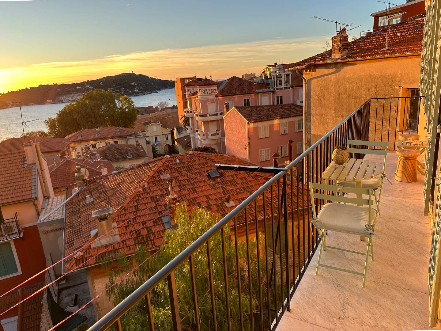 Albert 1er - Balcony Sunrise 2