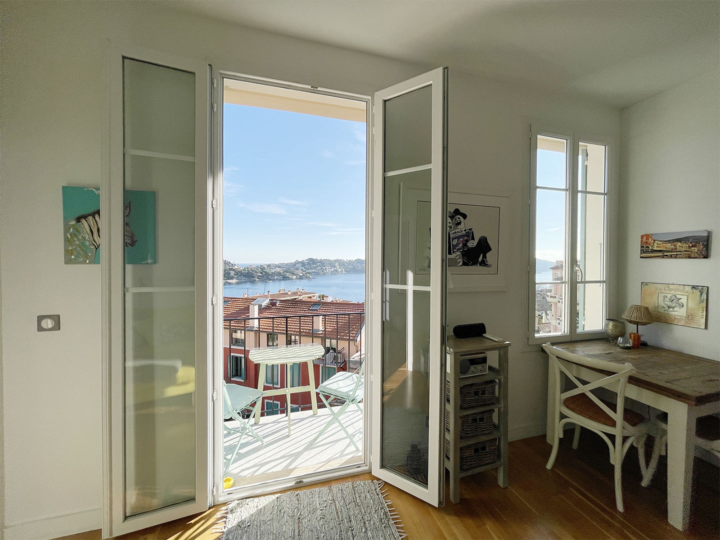 Albert 1er - Livingroom View