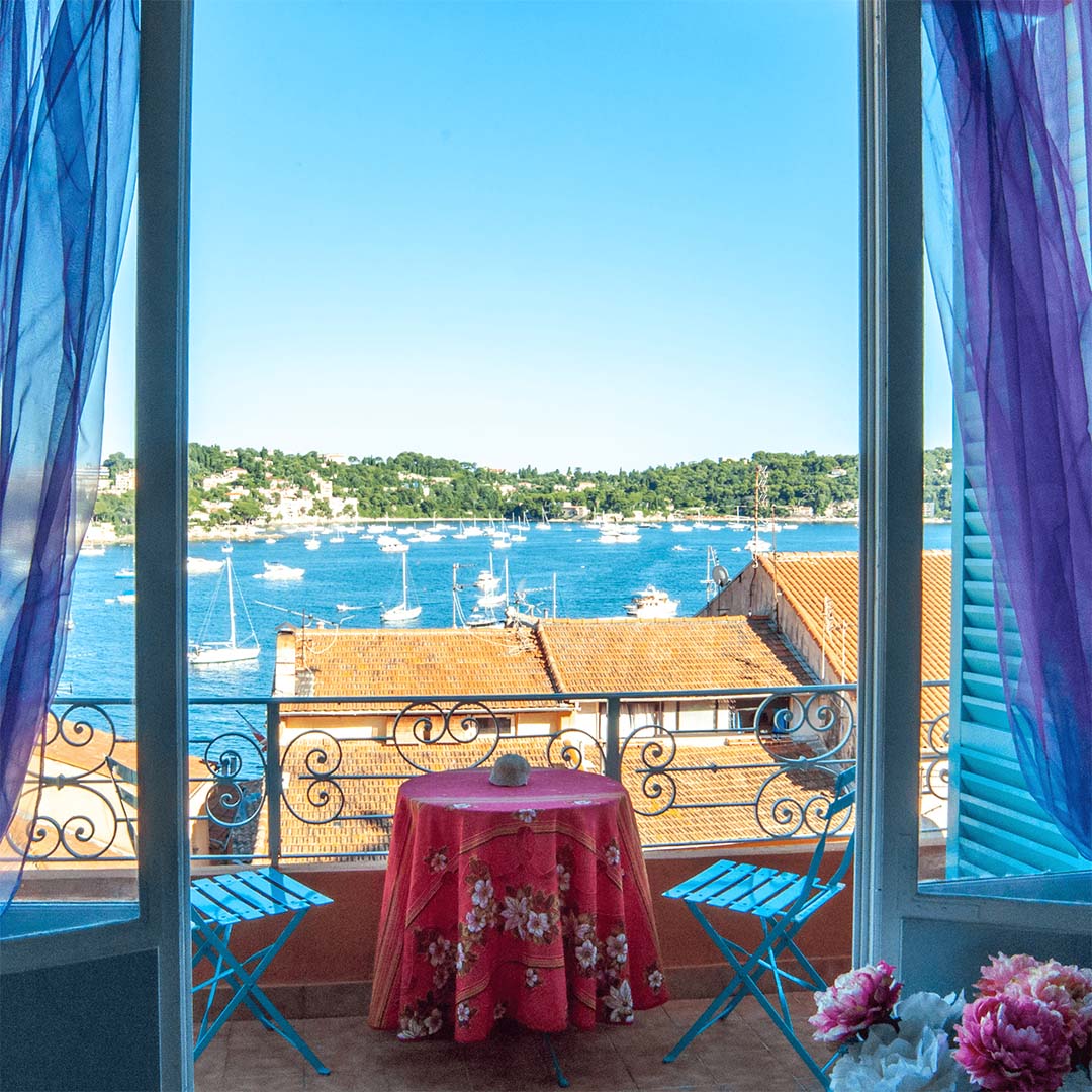 Barbie – Colourful apartment with a wonderful sea view