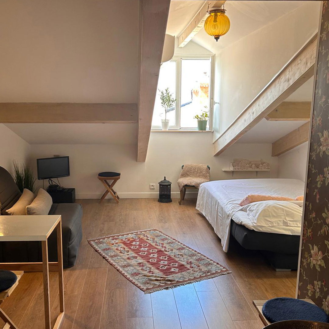 Etoile – Studio underneath the rooftops of Nice