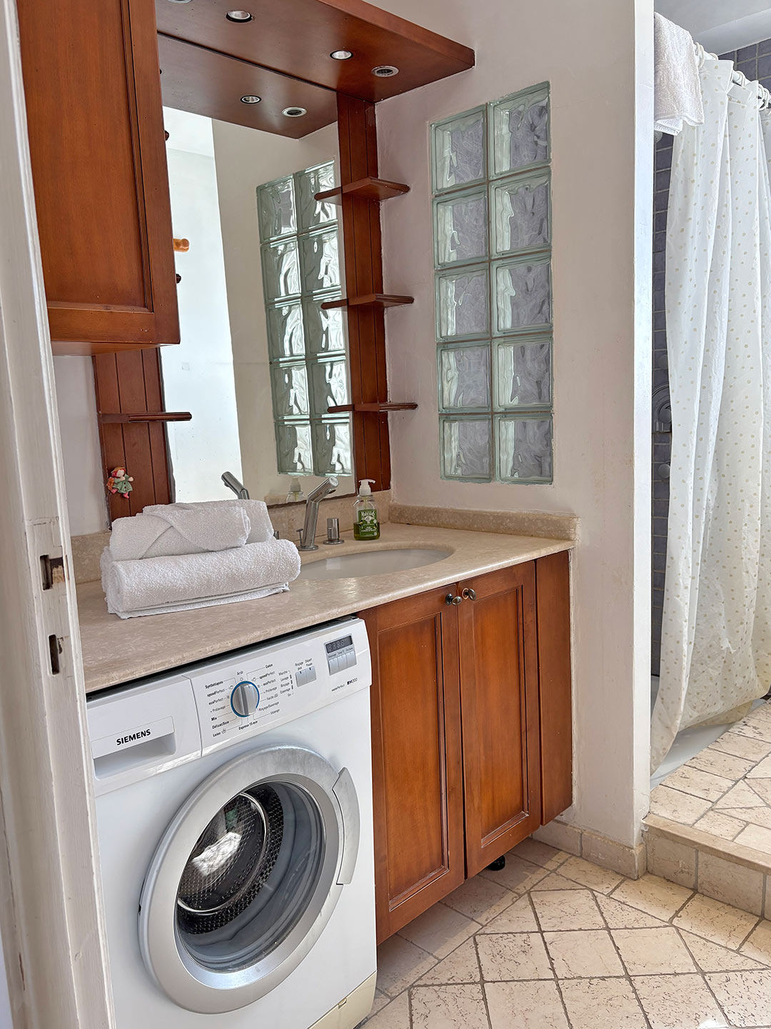 La Petite Fantaisie - Bathroom 2