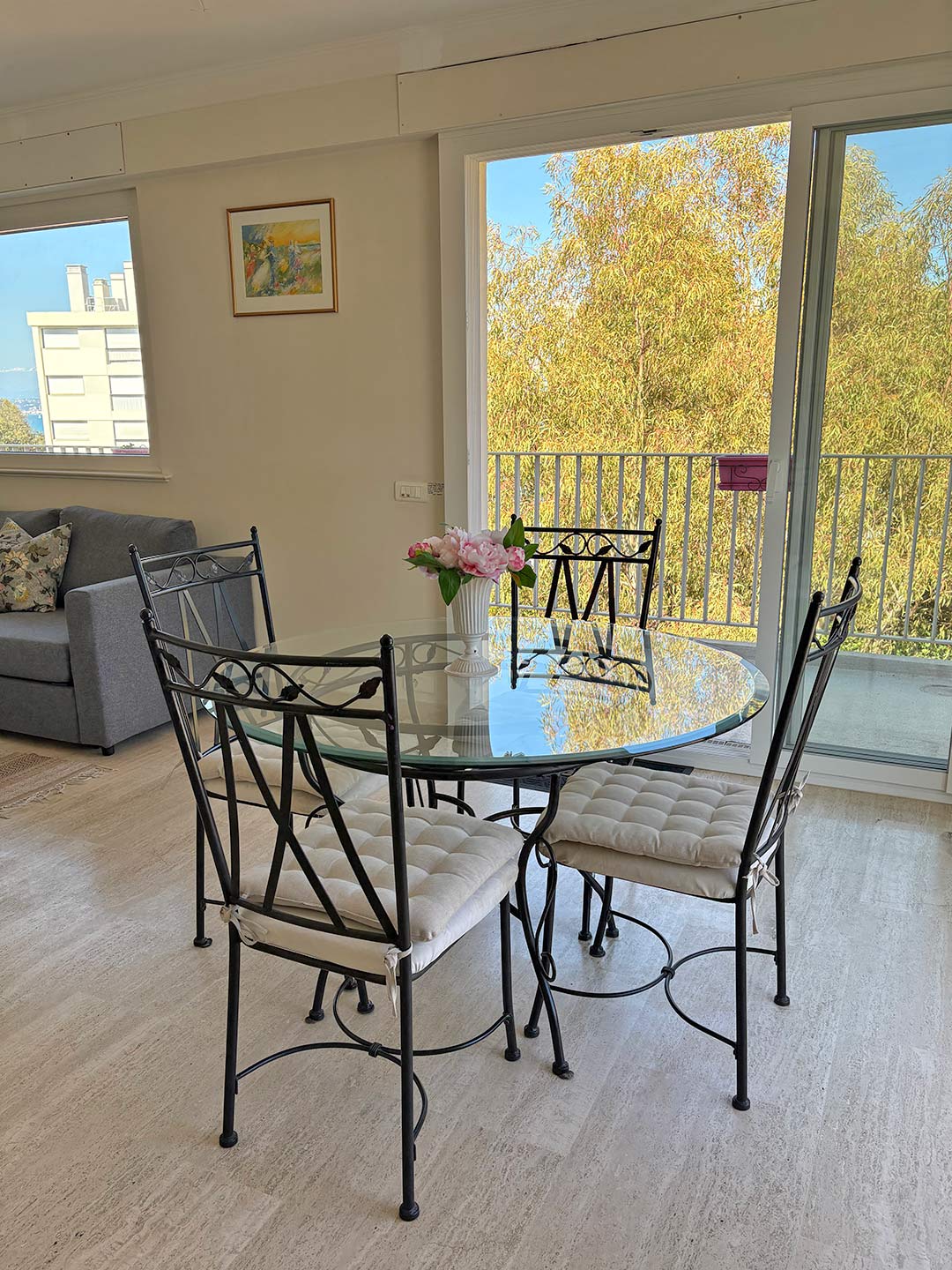 La Petite Fantaisie - Dining Area