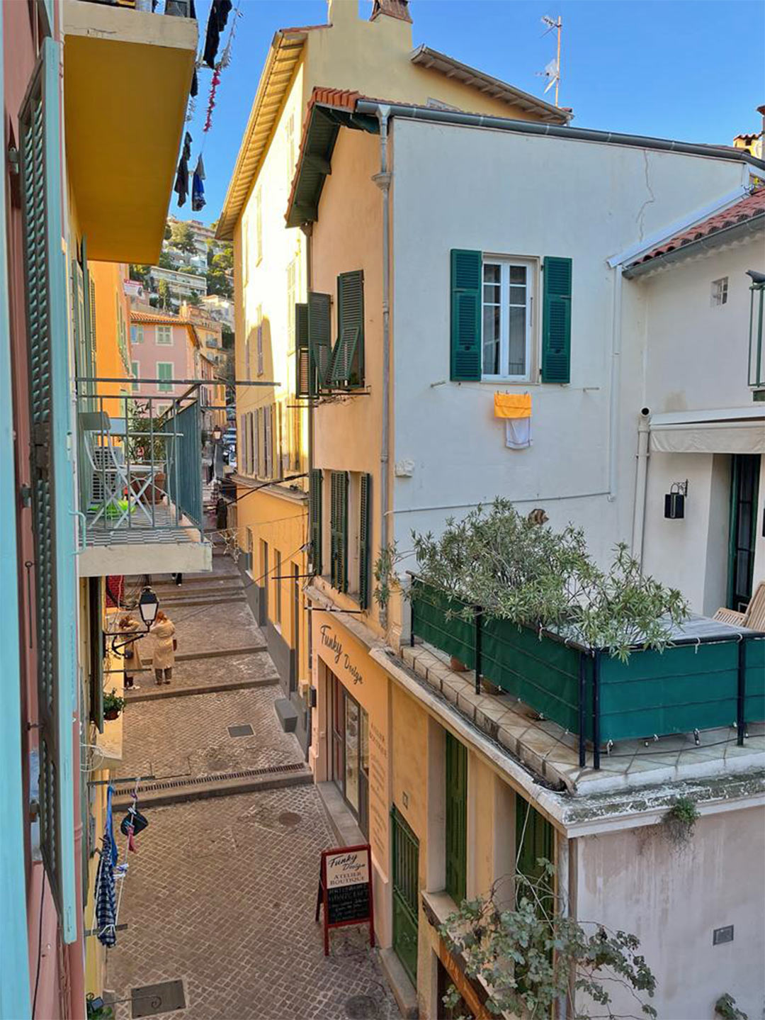 La Petite Ruelle - View 2