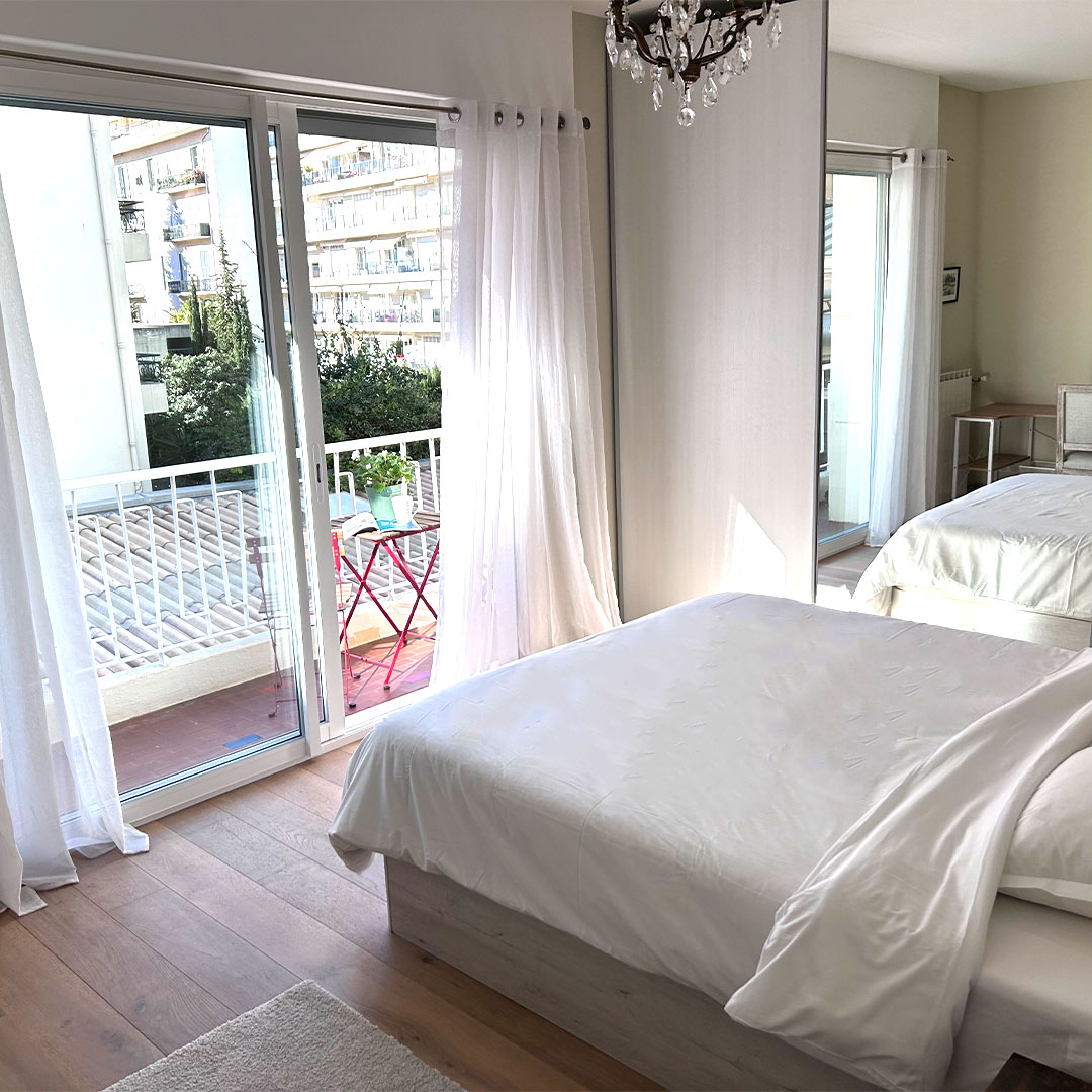 Le Neptune - Bedroom 2 Featured