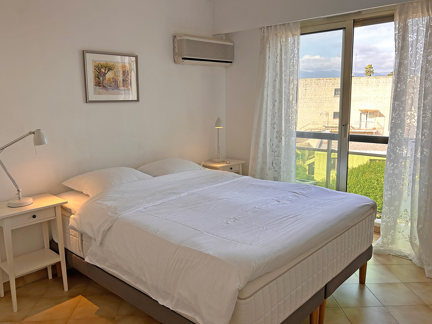 Les Camelias - Bedroom 1