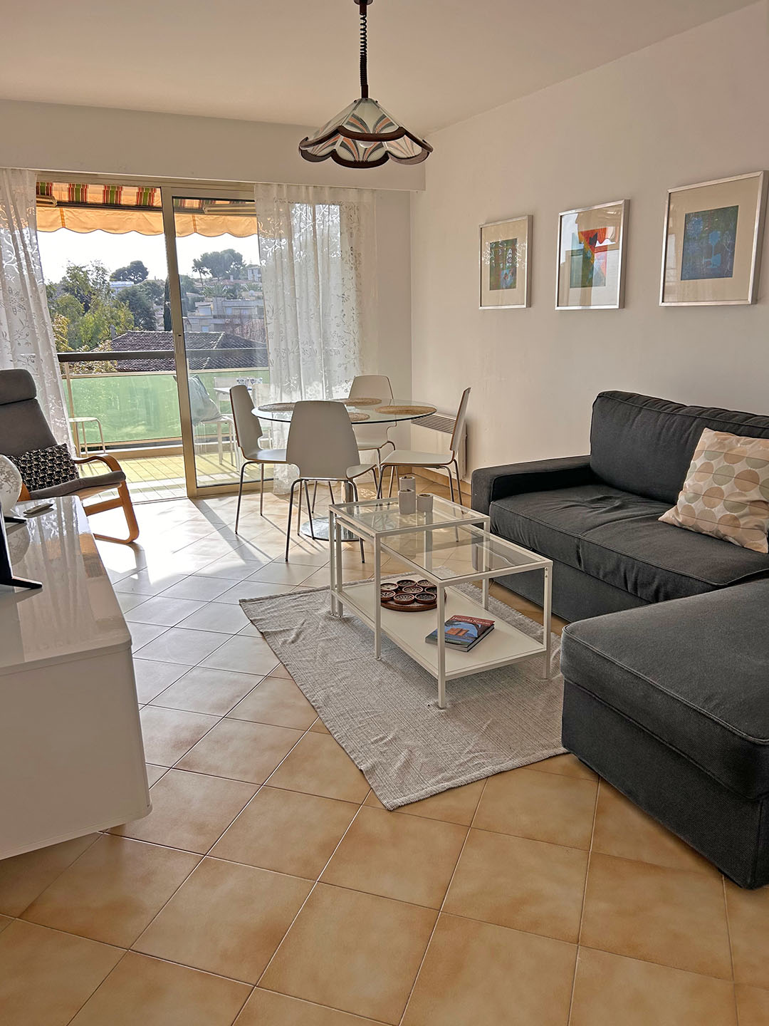 Les Camelias - Livingroom 5
