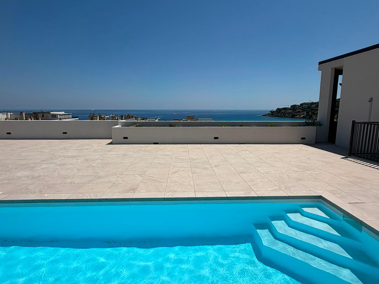Les Orchidées – A Stunning new 2-bedroom apartment with a sea view and a large terrace