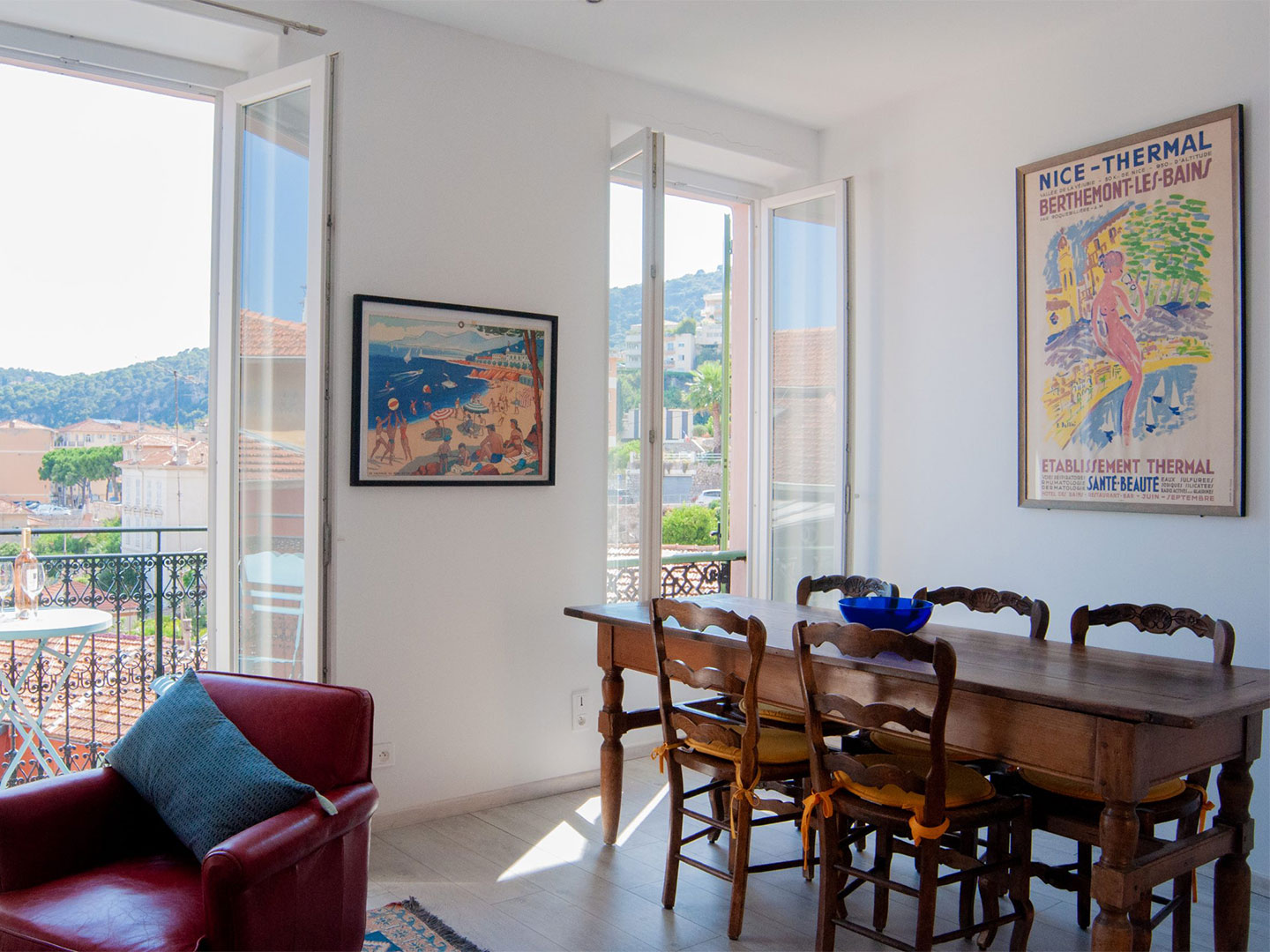 Les Trois Balcons - Livingroom 1