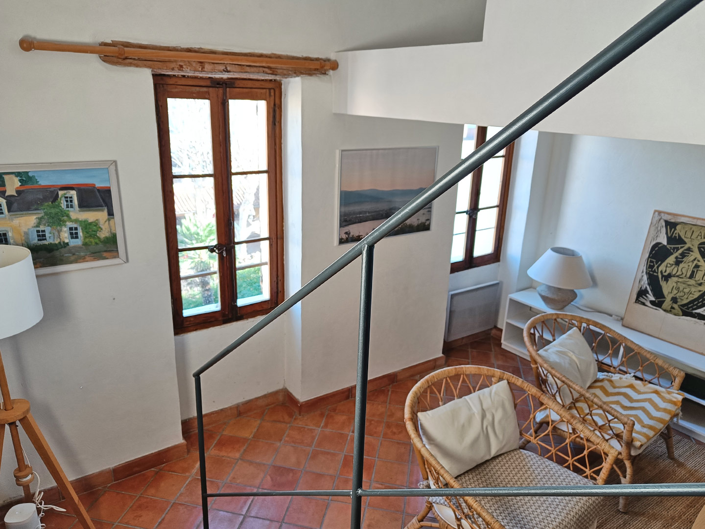 Rue Fourmilliere - Living Room 1