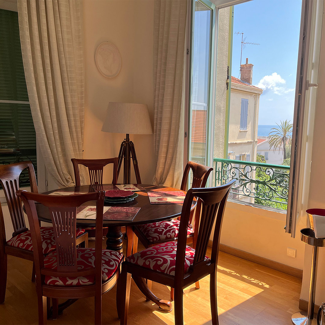 Villa Corbelle - Dining Area