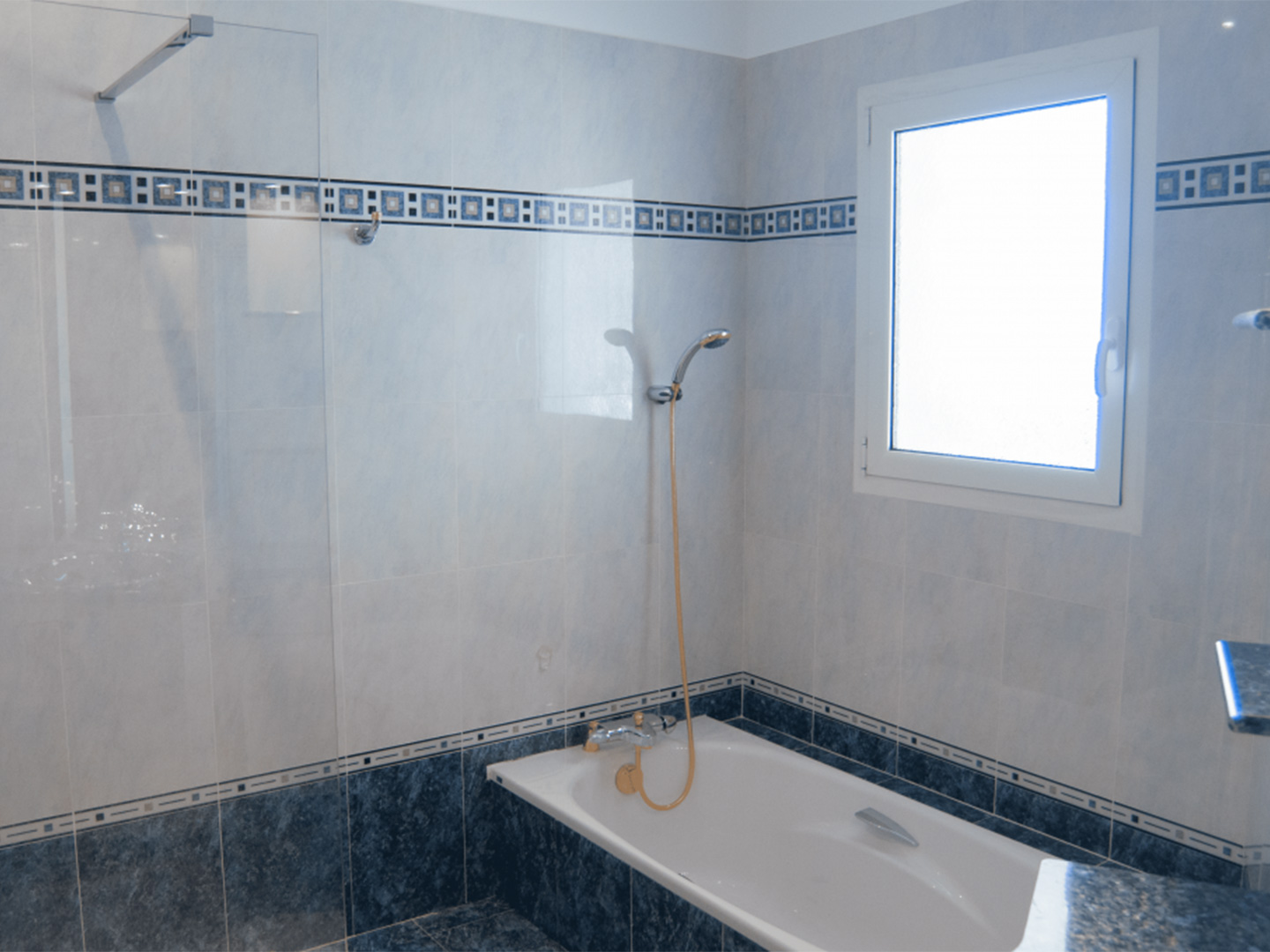 Villa Mo-Strom - Bathtub